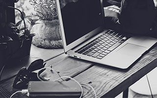 高科技赛车空气动力学：减少阻力的秘密，f1赛车空气动力学